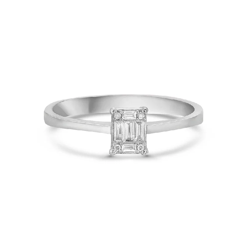 Round & Baguette Diamond Illusion Solitaire Engagement Ring (0.10 ct.) in 14K Gold