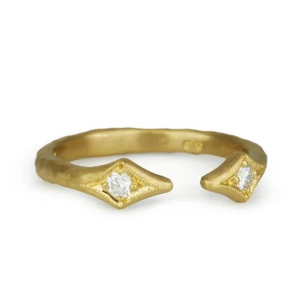 22K Gold and Diamond "Double Arrow" Ring