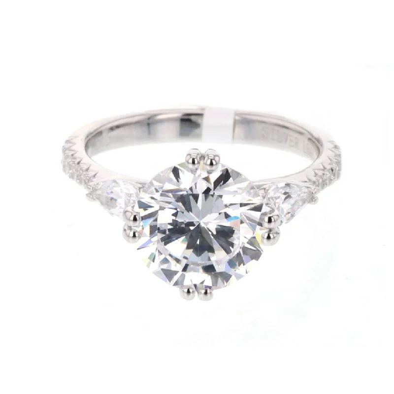 0.65 ctw Diamond Solitaire Engagement Ring